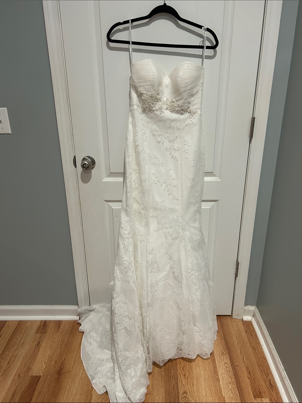 David’s Bridal WG3436 wedding dress size 4 never worn